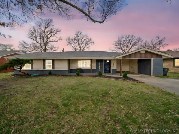 1335 N McFarland Pl, Claremore, OK 74017