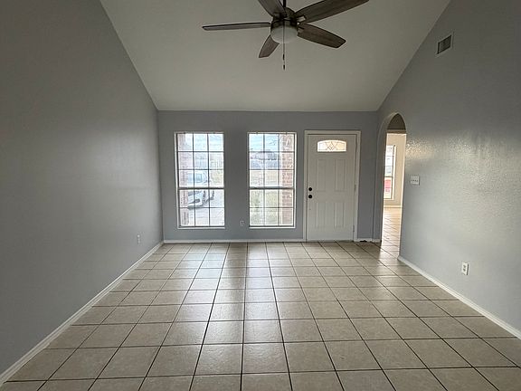 4th image of 6871 Blue Spruce St