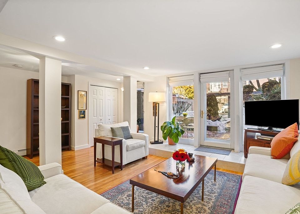 1st image of 29 Holyoke St #1
