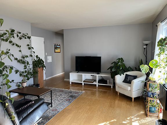 3rd image of 200 N Sherman St APT 6