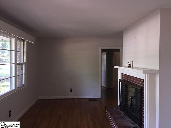 4th image of 309 Woodland Dr