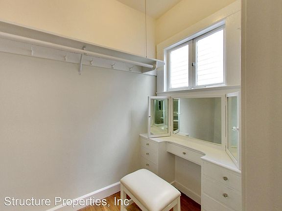 3rd image of 1888 Golden Gate Ave APT 28