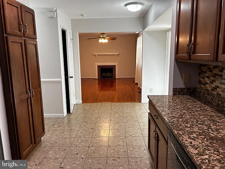 5205 Pumphrey Dr — Photo 8