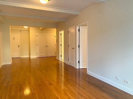 5th image of 400 E 58th St APT 2J