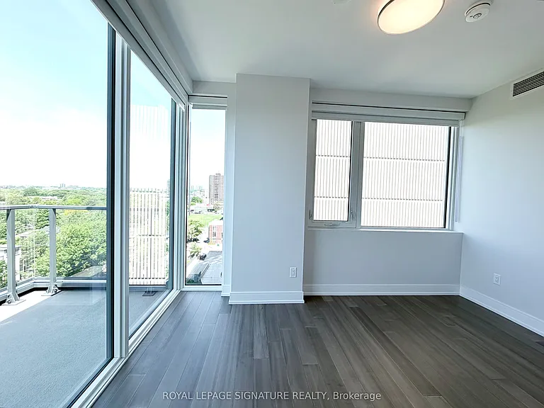 664 Spadina Ave #902 — Photo 13