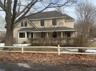 3 Oak St, Kennebunk, ME 04043