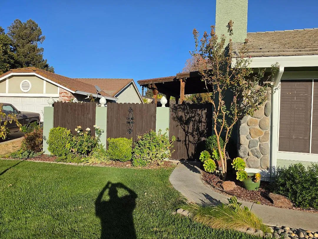 2 bed, 1276 sqft, $2,500 — Photo 2