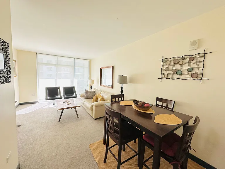 425 W Beech St #953 — Photo 6