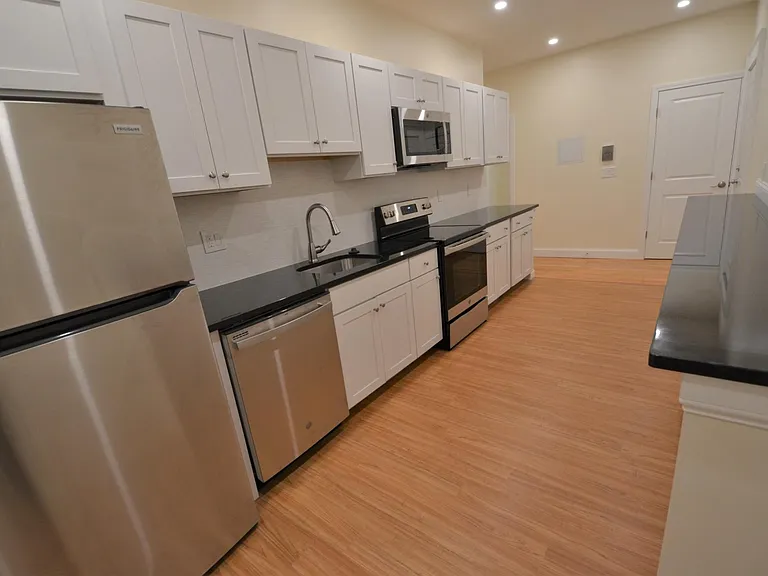 35 Brookline St #2 — Photo 2