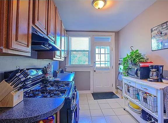 5th image of 1369 McCausland Ave APT 1N