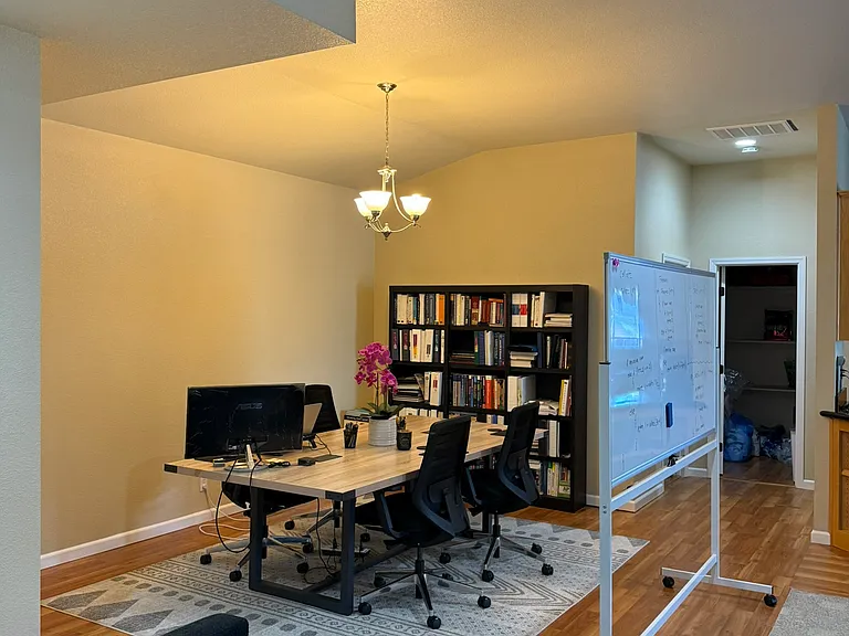 767 Carole Ct — Photo 31