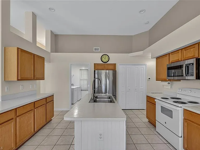 2729 Branch Ln — Photo 4