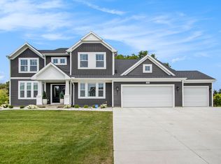 5444 Brinson Ln, Kalamazoo, MI 49009