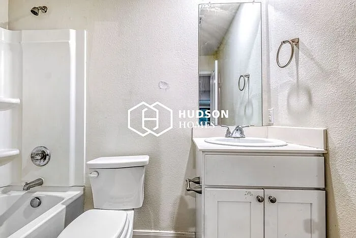458 Ferris Ave — Photo 10