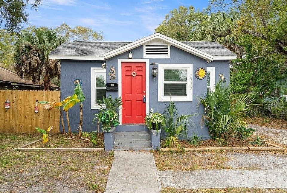 1st image of 2335 37th St S