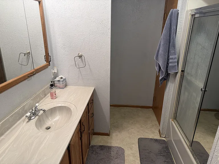 612 W Main St #D — Photo 13