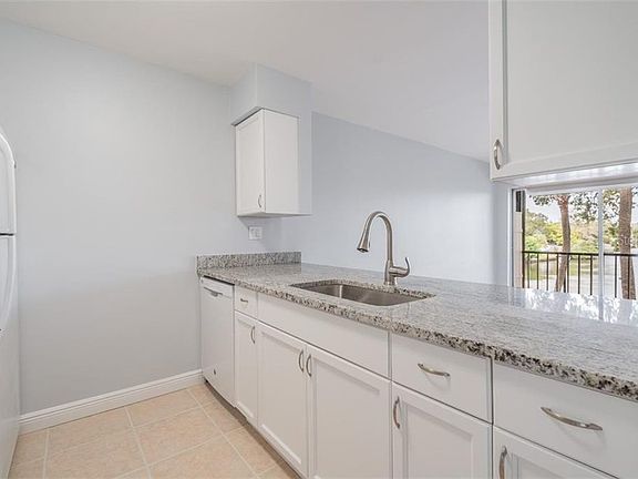 4th image of 9125 Tudor Dr #D206