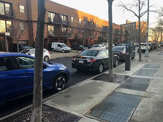 Rented by 18 REALTY | media 2