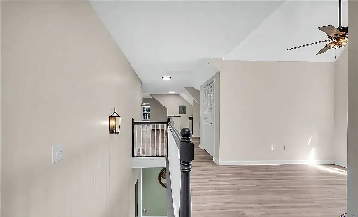 Pencross Ct, Kathleen — Photo 1