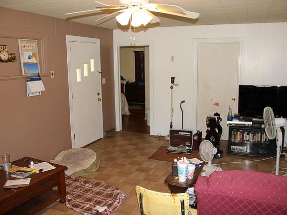 4th image of 303 N Calhoun Ave