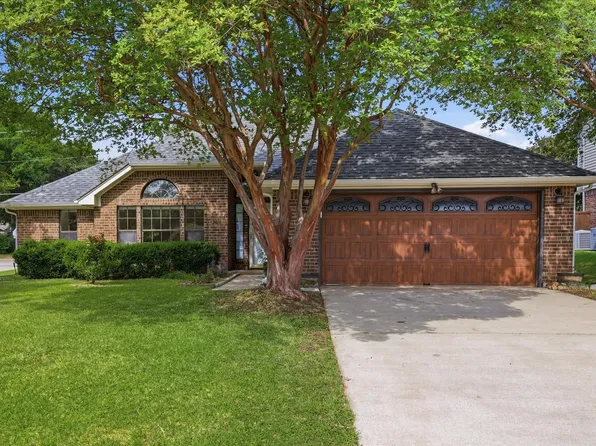 2617 Mountainview Dr, Corinth, TX 76210