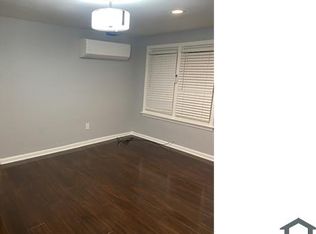 8100 S Escanaba Ave #2, Chicago, IL
