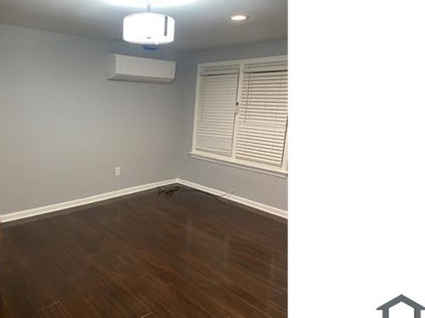 8100 S Escanaba Ave #2