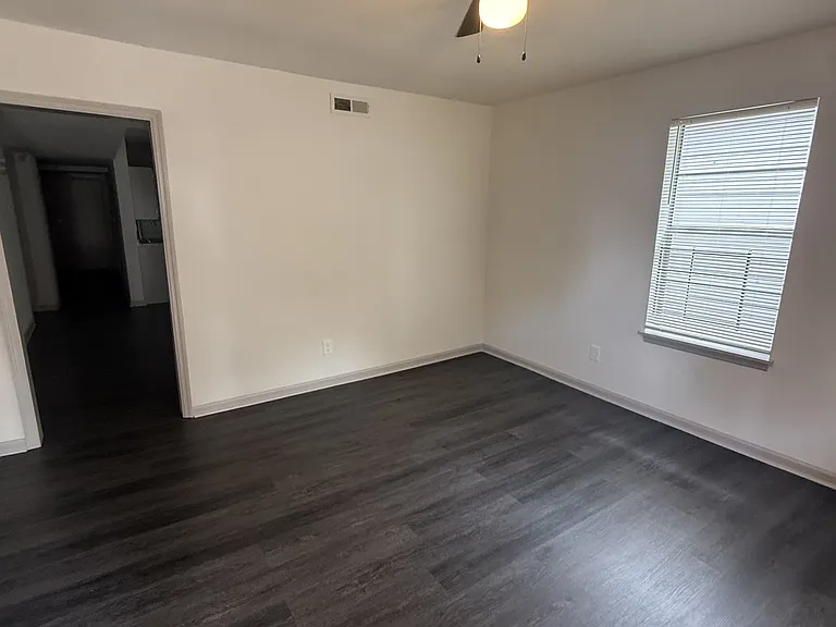 1133 43rd St N — Photo 5