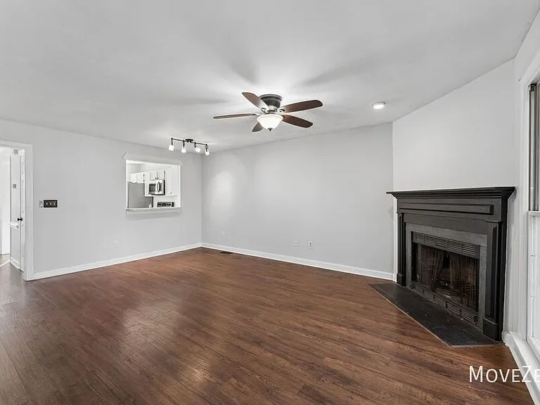 134 Sanair Ct — Photo 24