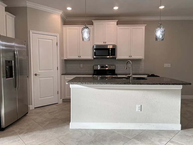 18656 Noble Caspian Dr — Photo 3