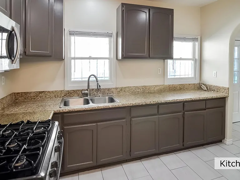 1234 W 37th Dr — Photo 4