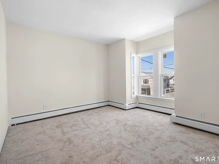 704 Maple St #704 — Photo 9