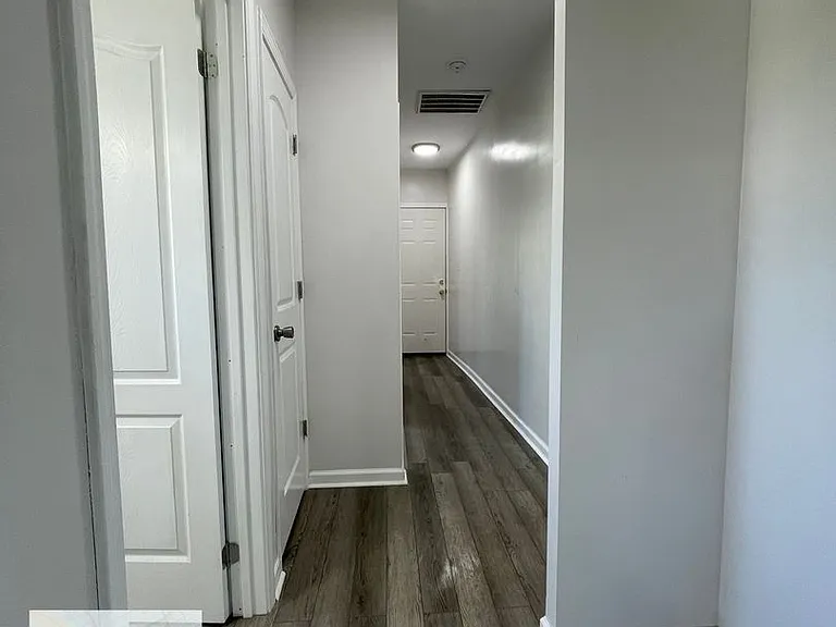 8762 Epworth St — Photo 6