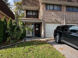 1958 Rosefield Rd #11, Pickering, ON L1V 3A9