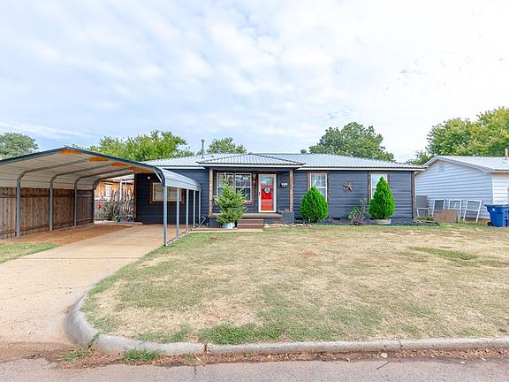 3rd image of 424 Pryor Dr