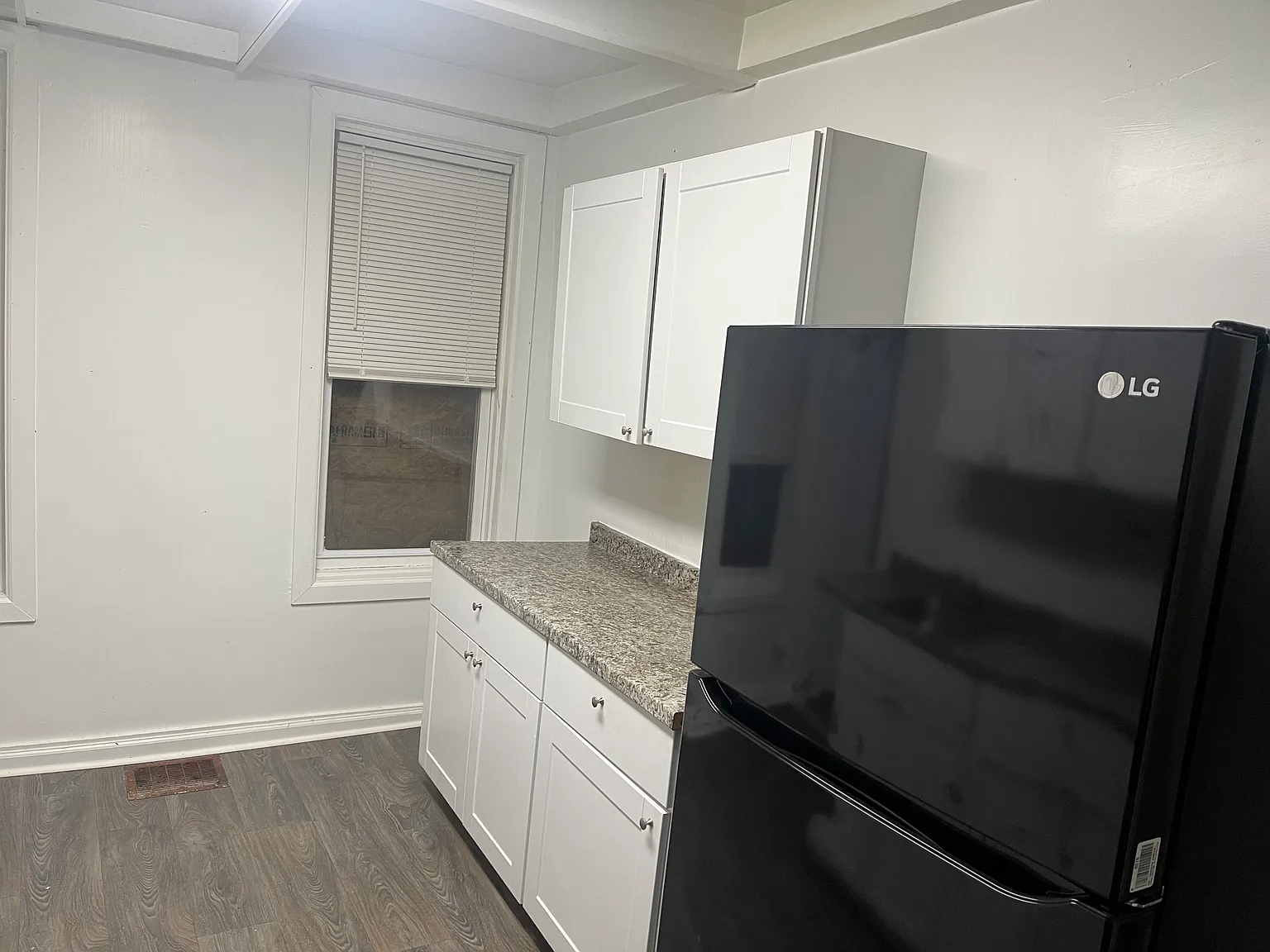 3 bed, 1150 sqft, $1,650 — Photo 4