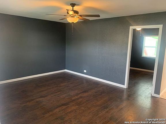 3rd image of 234 Senisa Dr Front C