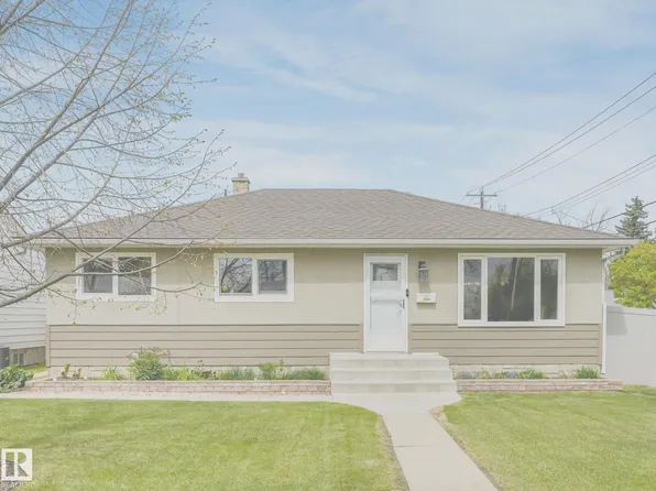 7508 76th Ave NW, Edmonton, AB T6C 0H4