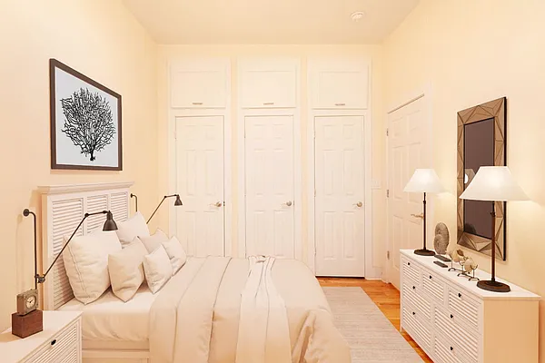 Rented by Evergreen Apartments BK | media 18