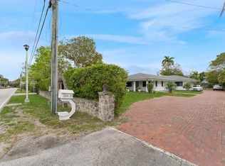 11610 NE 6th Ave, Biscayne Park, FL 33161