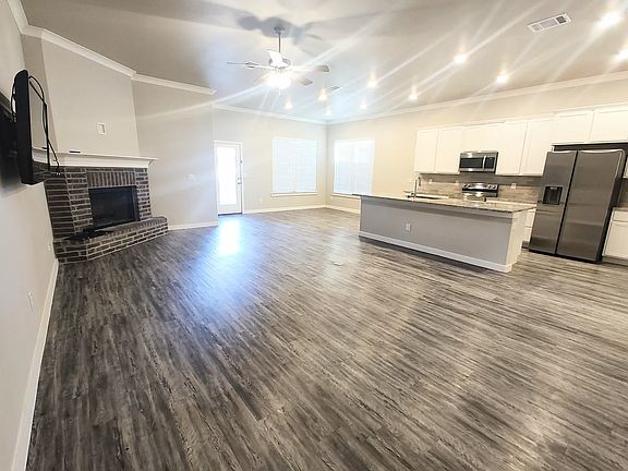 2nd image of 3213 Venita Ave