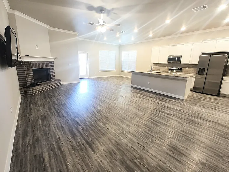 3213 Venita Ave — Photo 2