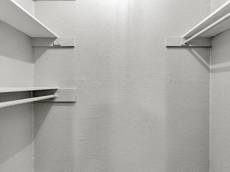 1423 Hawthorne St #2 — Photo 8