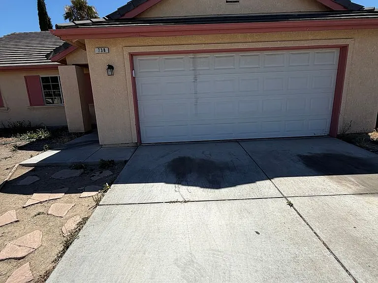 738 Waterford Way — Photo 2