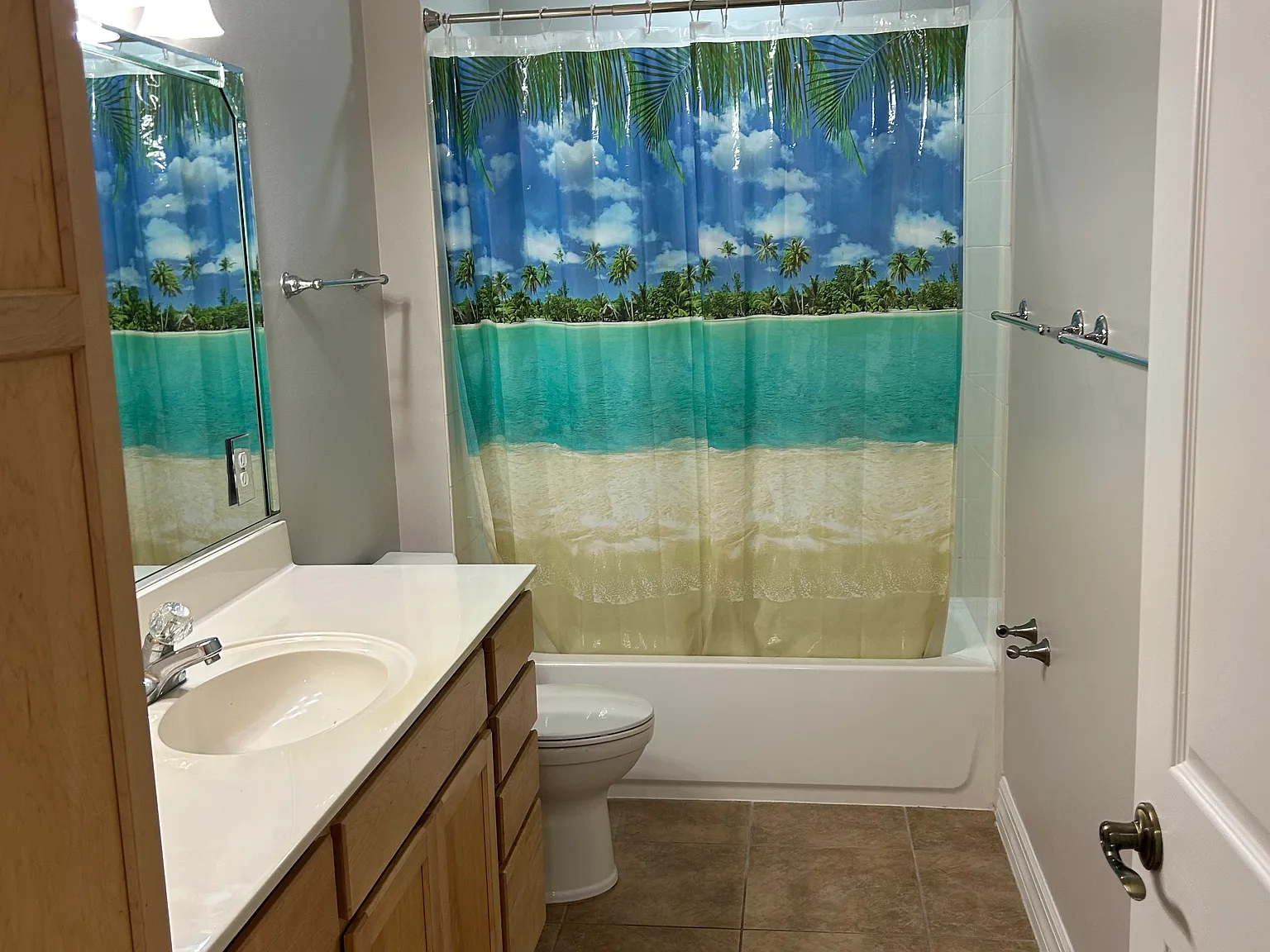 3 bed, 2276 sqft, $3,100 — Photo 4
