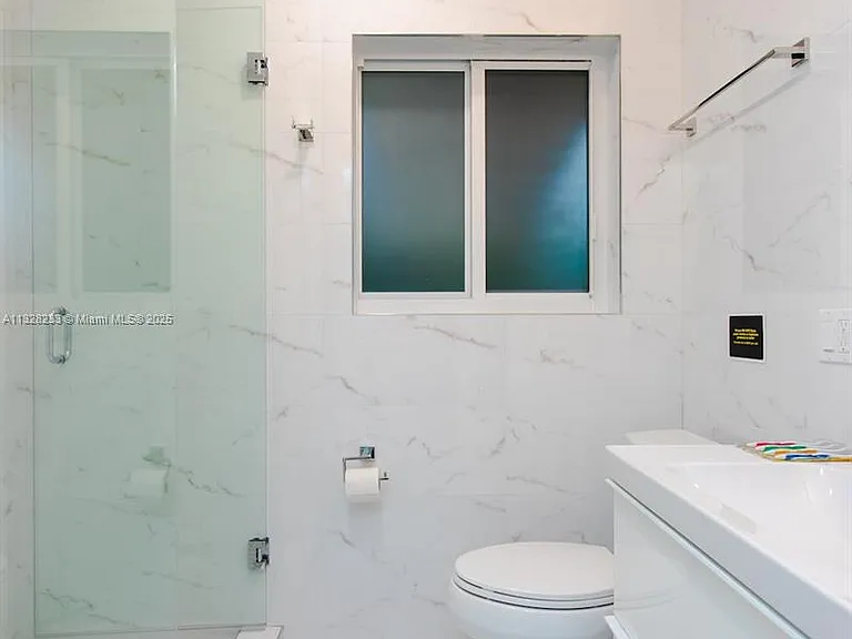 809 S 17th Ave — Photo 44
