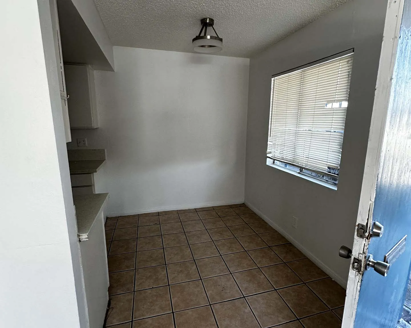 115 W New York Ave — Photo 3