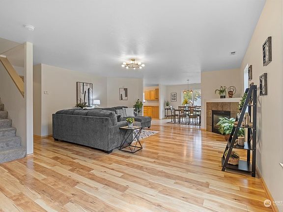 5th image of 9617 181st Street Ct E