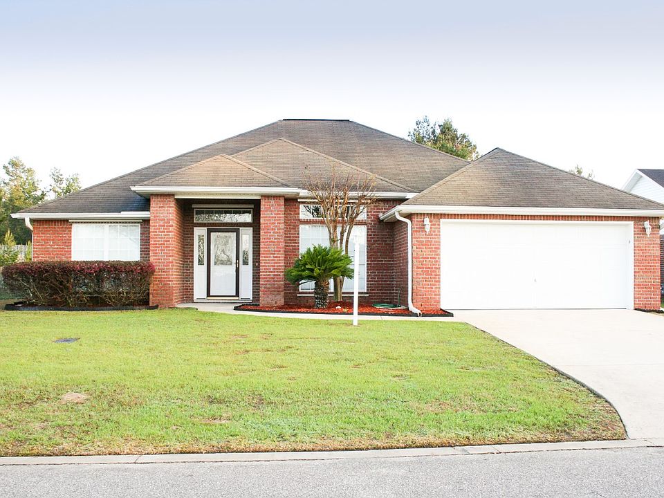 1st image of 470 Sandmore Shores Dr