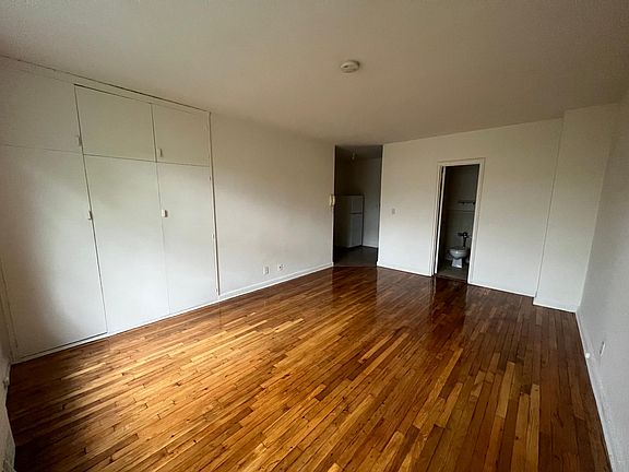 3rd image of 14 Stoner Ave APT 3H